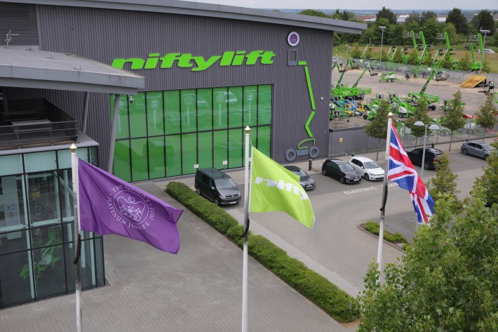 Niftylift Celebrates the Queen's Platinum Jubilee